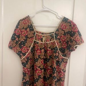 Vintage Handmade Cottagecore Nightgown Floral Patterned Women's